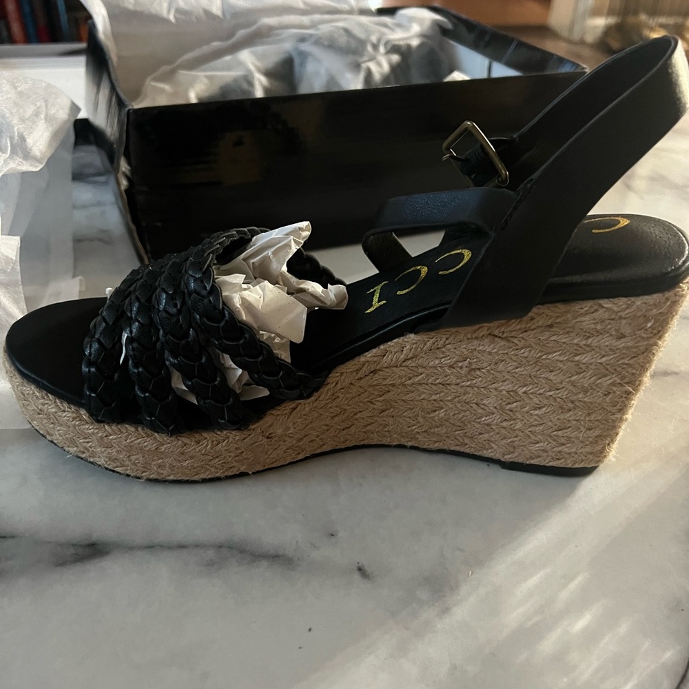 Ccocci Hailey shoes size 10, new in box, never worn